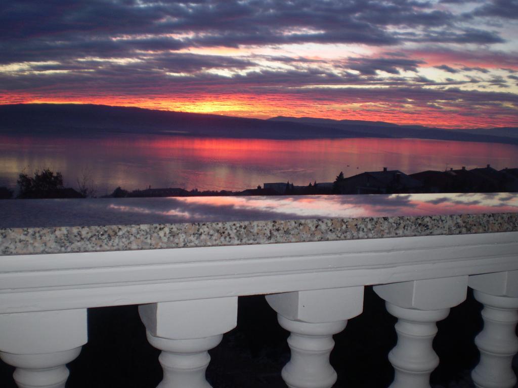 Apartments Karalic Crikvenica Rum bild