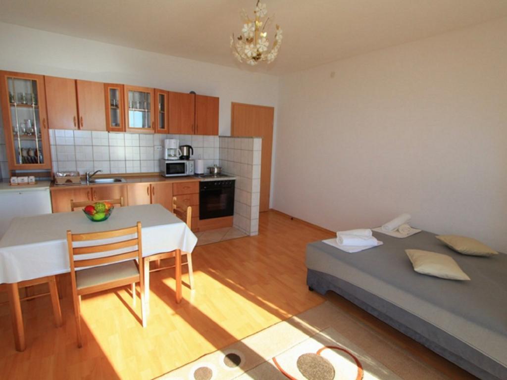 Apartments Karalic Crikvenica Exteriör bild