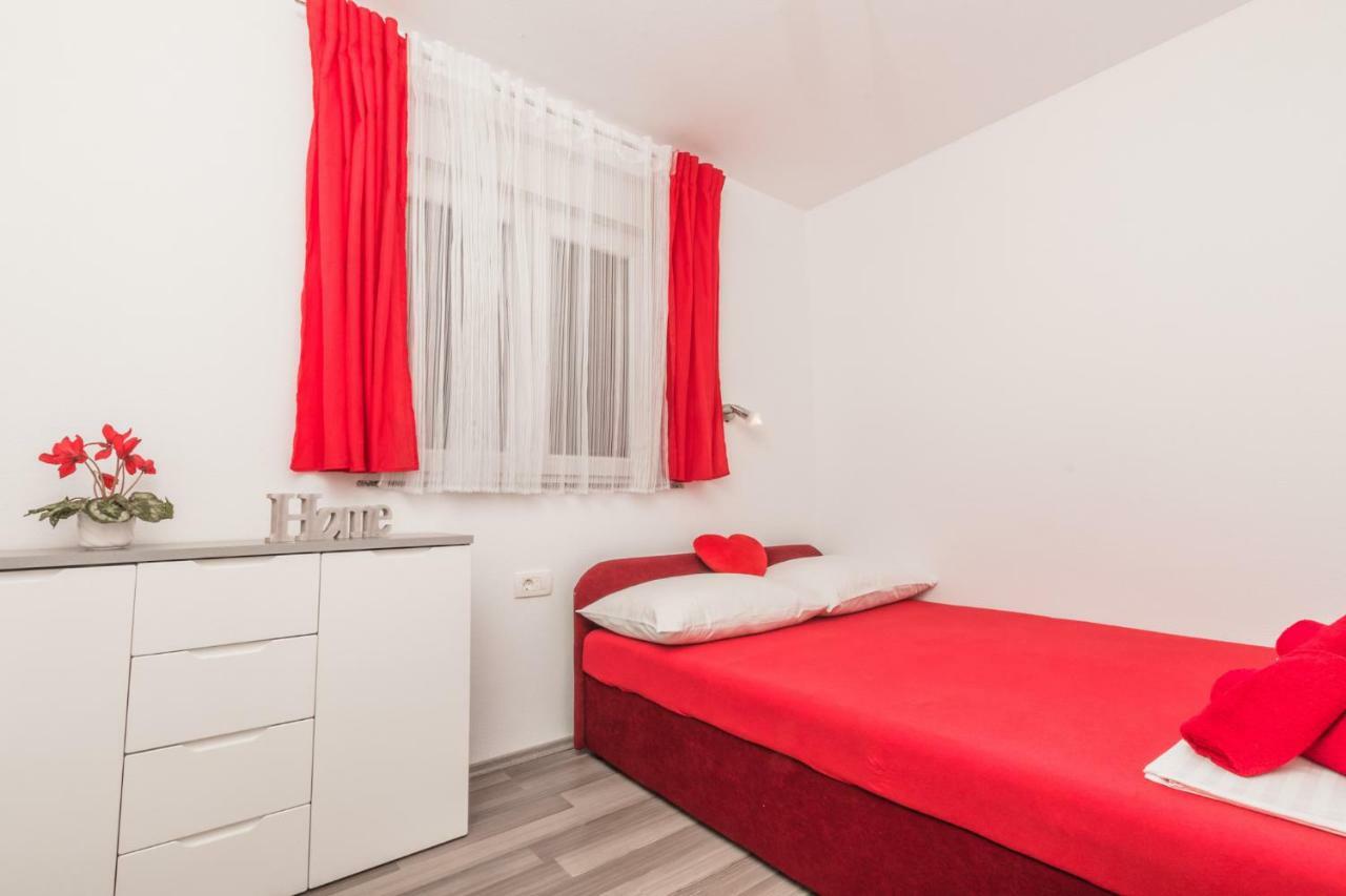 Apartments Karalic Crikvenica Exteriör bild