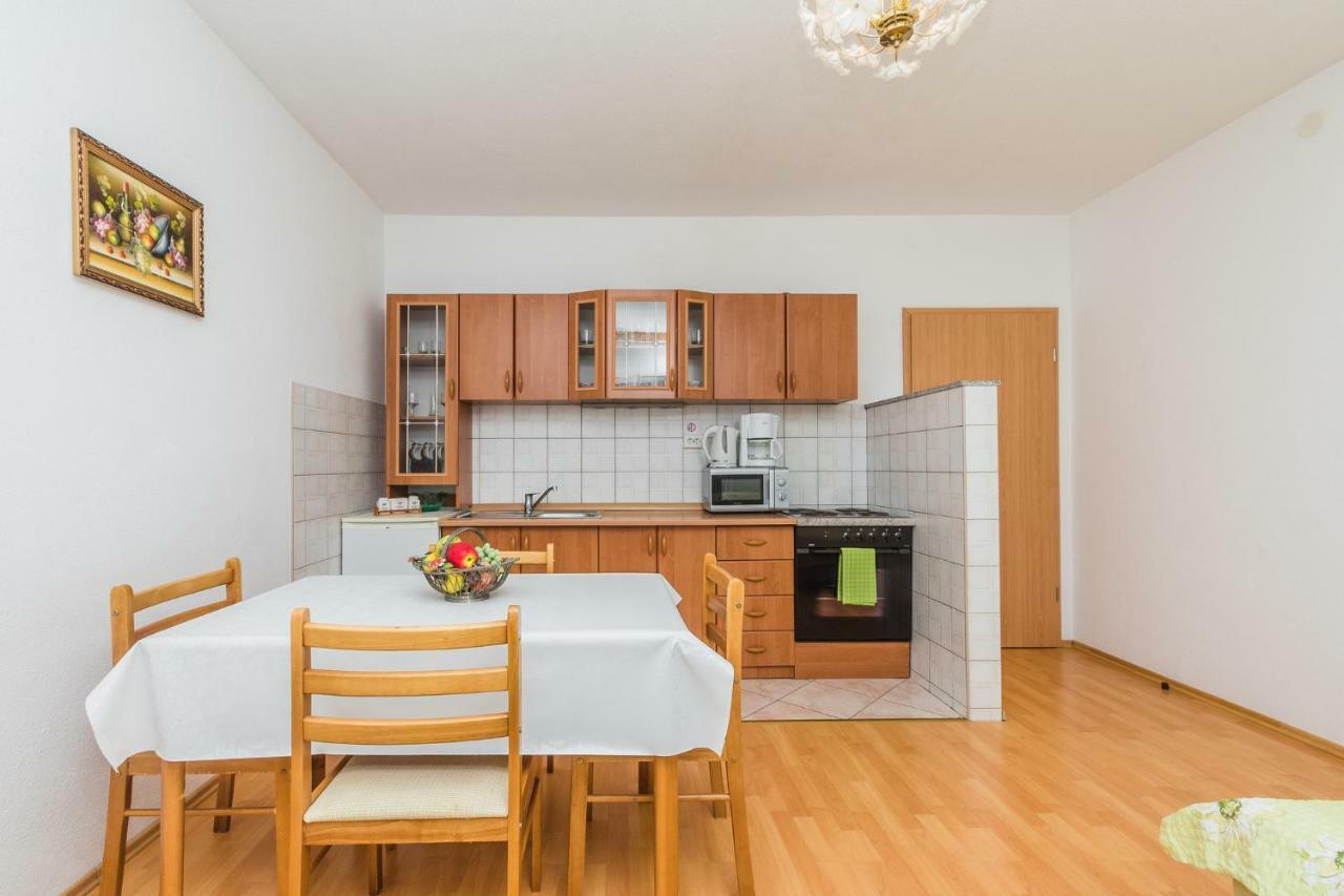 Apartments Karalic Crikvenica Exteriör bild